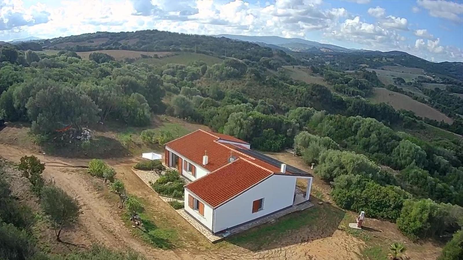 La Piana Holiday House Bassacutena Экстерьер фото