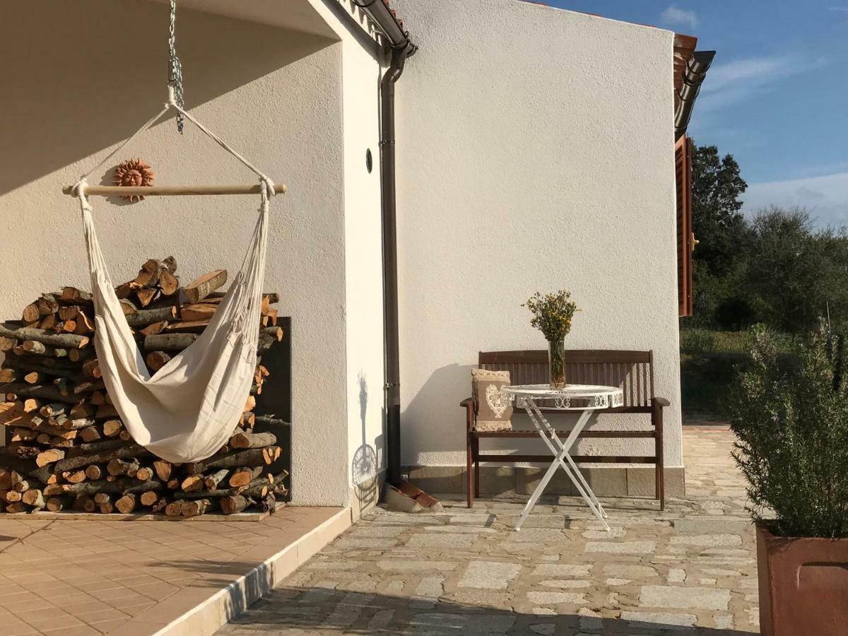 La Piana Holiday House Bassacutena Экстерьер фото