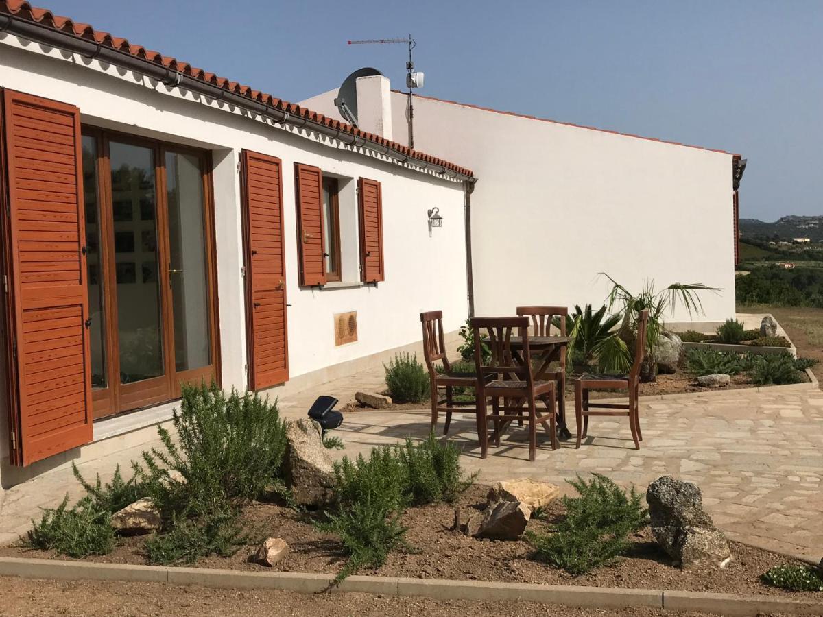 La Piana Holiday House Bassacutena Экстерьер фото